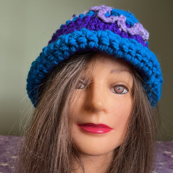 Sold - Picture 2 of 10